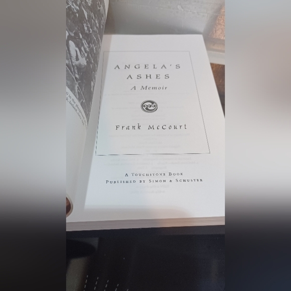 Angela’s Ashes: A memoir by Frank McCourt Softcover - Picture 4 of 6